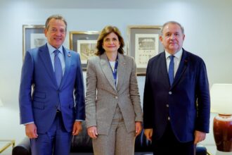 Raquel Peña confirma participación de RD en la Cumbre Iberoamericana y fortalece cooperación para las mipymes