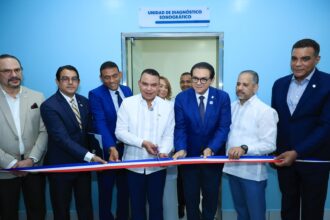 Hospital Cabral y Báez recibe moderno equipo para detectar enfermedades de los huesos