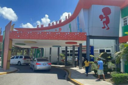 “Mi hijo se muere y solo un trasplante de corazón puede salvarlo”; madre de niño clama por ayuda