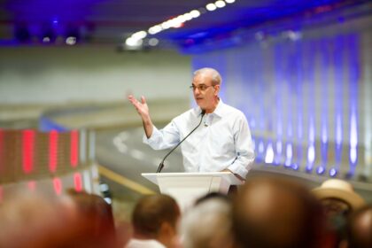 Abinader afirma que el nuevo túnel de la Plaza de la Bandera "resuelve problemas" y devuelve tiempo a los ciudadanos