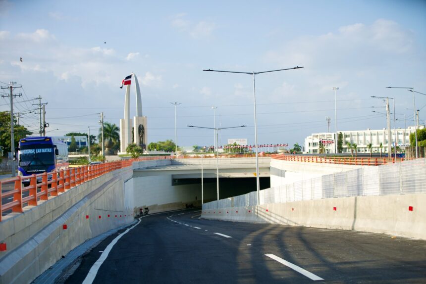 Abren al tránsito el nuevo túnel de la Plaza de la Bandera tras su inauguración