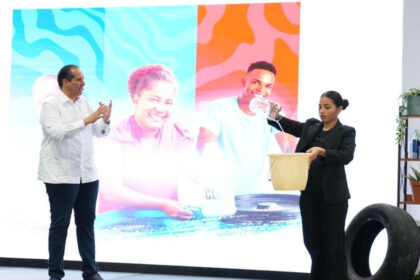 Ministro de Salud refuerza la campaña "Ganémosle al Dengue" tras impactar a más de un millón de personas