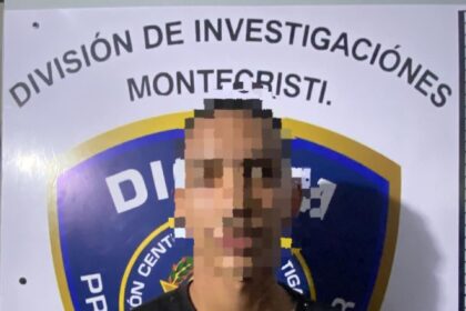 Policía ocupa presunta cocaína en Montecristi y captura presunto autor del robo de una motocicleta en Valverde