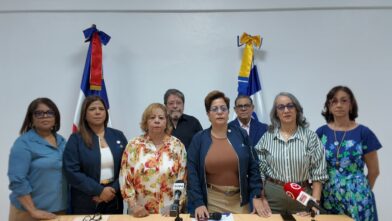 Colegio de Odontólogos solicita intervención de Abinader para atender demandas del sector