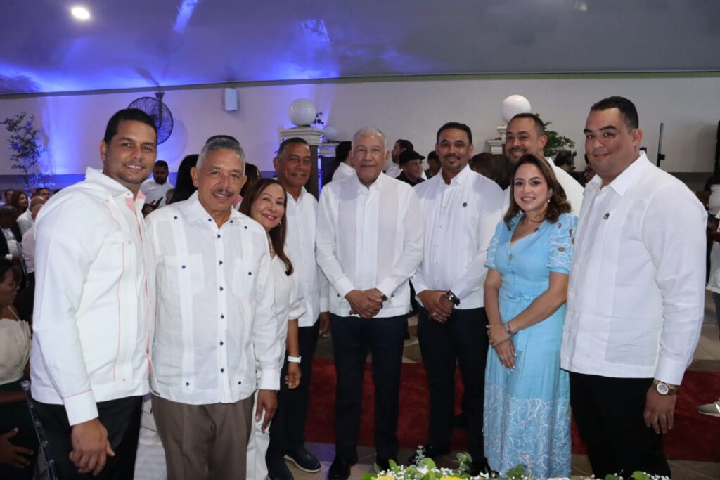 Andrés Bautista destaca el aporte de Espaillat a la seguridad alimentaria durante Expo Moca 2026