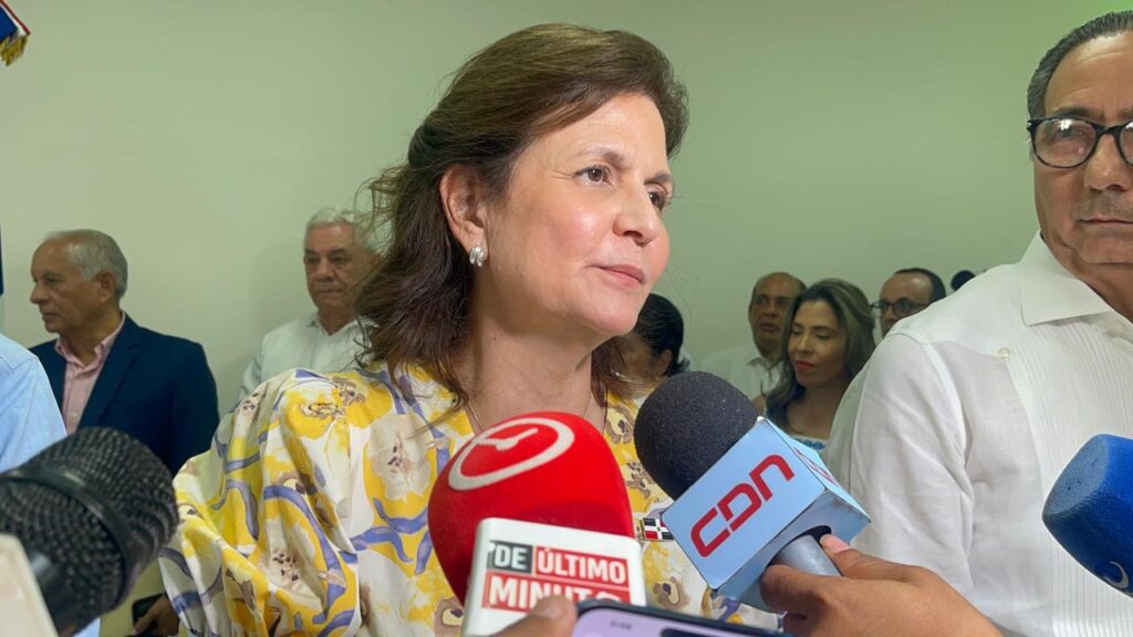 Raquel Peña llama a fortalecer la familia en su mensaje por el Día de los Padres
