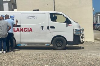 Asesinan a hombre de una puñalada por presunta disputa de RD$50 en juego de dados en Santiago