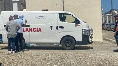 Asesinan a hombre de una puñalada por presunta disputa de RD$50 en juego de dados en Santiago