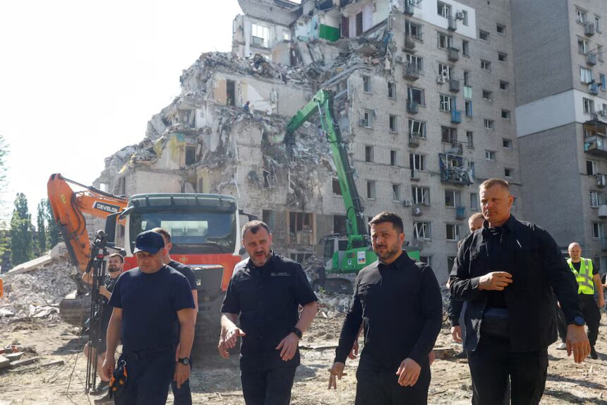 Dos ataques rusos a plena luz del día dejaron al menos 11 muertos en las regiones de Kiev y Slovyansk