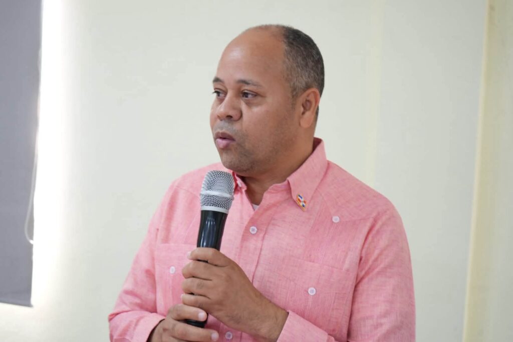 Regional 03 de Educación, Azua, participa en socialización de resultados de fiscalización para fortalecer la transparencia - Noticias de hoy en República Dominicana | De Último Minuto
