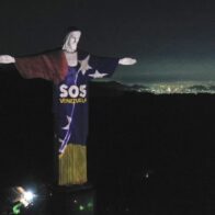 El Cristo de Río de Janeiro rinde homenaje a las víctimas de los terremotos en Venezuela