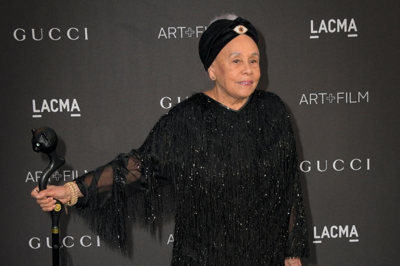 Fallece a los 99 años la artista Betye Saar, referente del arte afroamericano en Estados Unidos