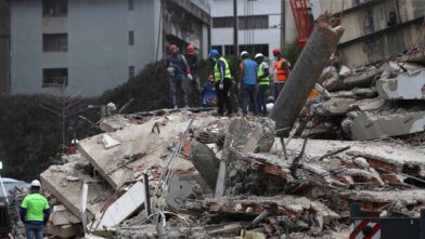 Se cumple un mes del doble terremoto que devastó a Venezuela 