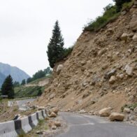 Deslizamiento de tierra en China sepulta viviendas y obliga a evacuar a más de mil personas