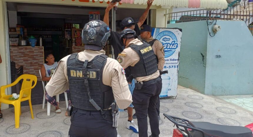 DNCD decomisa más de 351 mil gramos de drogas durante operativos contra el microtráfico en el país