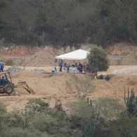 Entierran en La Guaira a centenares de víctimas sin identificar de los terremotos