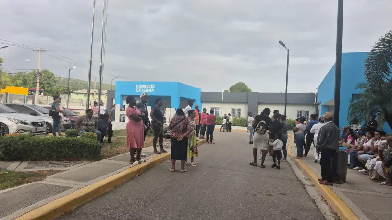 Paro del CMD deja sin consultas a cientos de pacientes en hospitales del Este