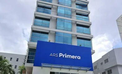Ministerio de Trabajo convoca diálogo entre Andeclip y las ARS para evitar la suspensión de servicios