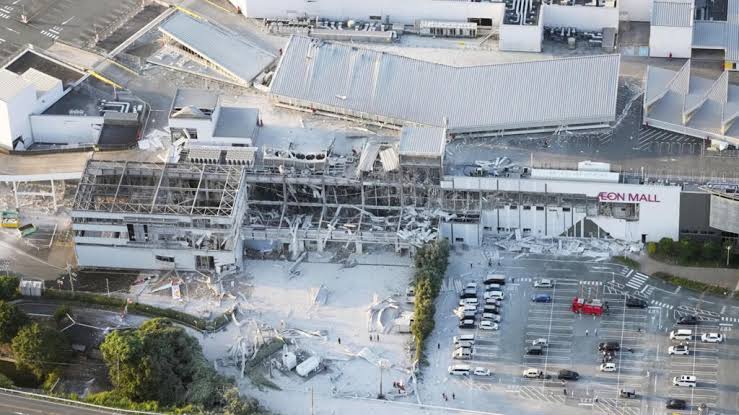 Varios muertos en un centro comercial por el terremoto de 7,1 en Kumamoto (Japón)