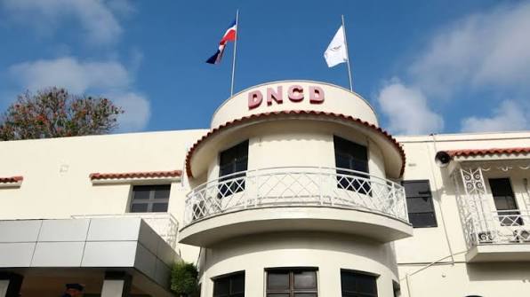 Fallece aspirante a agente de la DNCD tras desplomarse durante entrenamiento en Monseñor Nouel