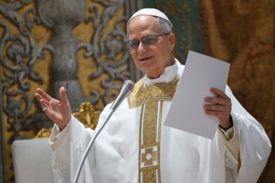 León XIV afronta su primer cisma firme en el propósito de mantener unida a la Iglesia