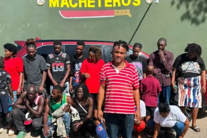 Ejército detiene a 48 haitianos indocumentados durante operativos en San Juan y Elías Piña