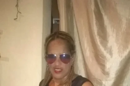 Mujer fallece en incendio que redujo a cenizas tres viviendas en Espaillat