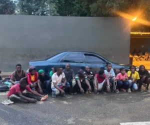 Ejército intercepta vehículo con 14 haitianos indocumentados en Santiago