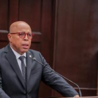 Pacheco frena su aspiración en el PRM y llama a cerrar filas por la unidad