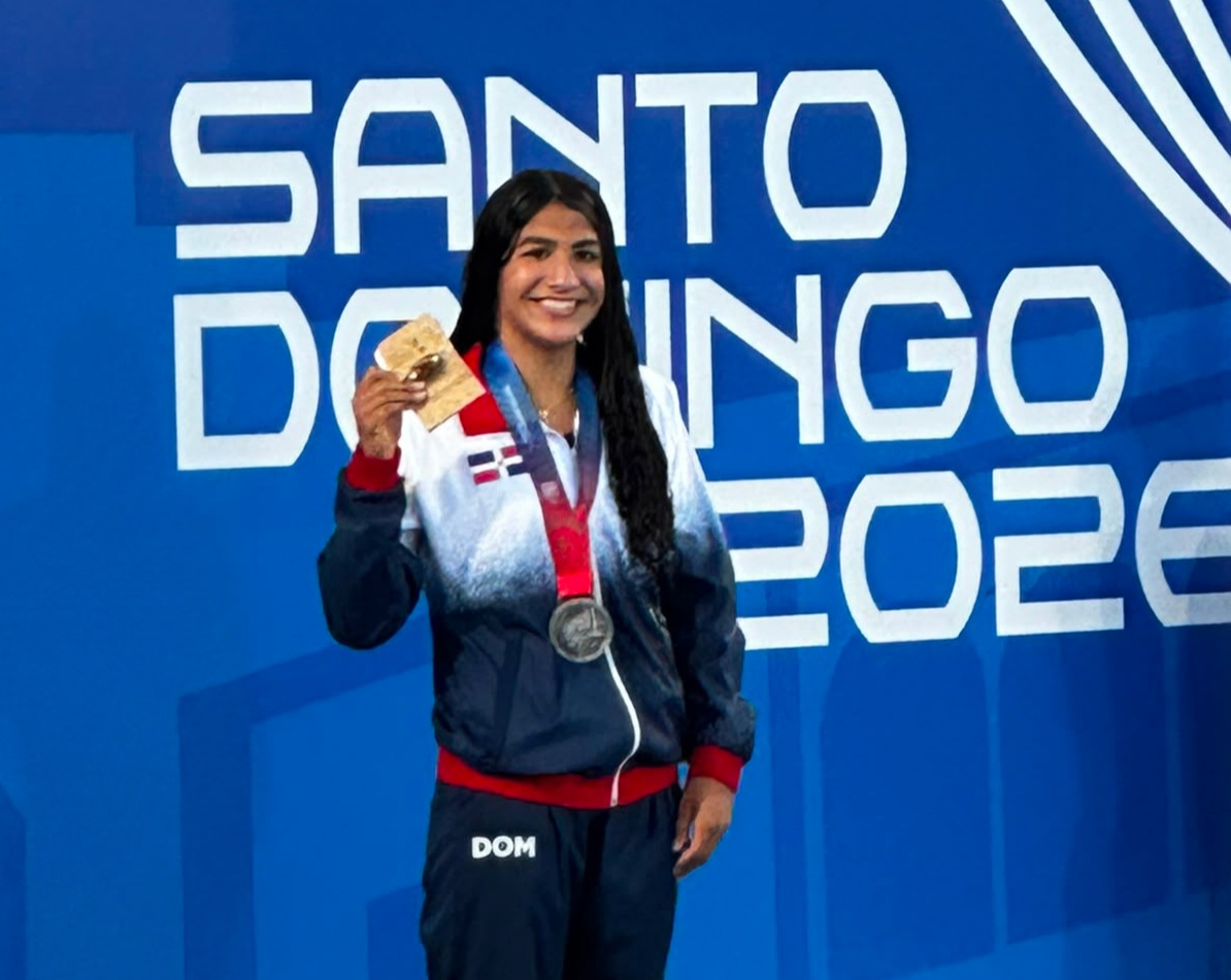 Jianna Amores conquista la medalla de plata en los 50 metros mariposa