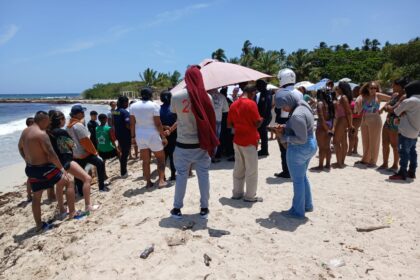 Adolescente de 15 años muere ahogado en playa Oasis de Juan Dolio