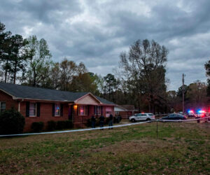 Autoridades investigan tiroteo entre familiares que dejó tres fallecidos en Carolina del Norte