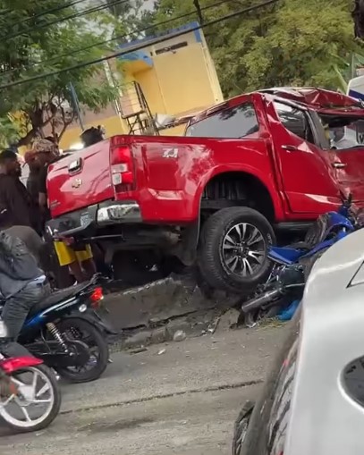 Tres personas, entre ellas una niña, mueren atropelladas por un vehículo pesado en Los Ríos