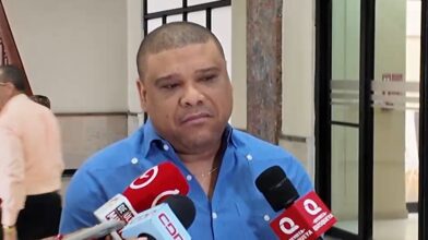 Diputado respalda suspensión del registros de proveedores del Estado a 10 senadores