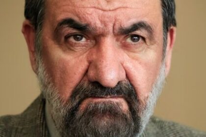 El excomandante de la Guardia Revolucionaria Mohsen Rezai pasa a líderar la cúpula de seguridad de Irán