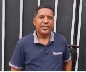 Empresario denuncia presunto abuso de agentes policiales en destacamento de Hainamosa