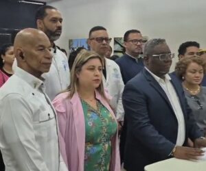 Médicos anuncian paro de 24 horas en hospitales municipales de la provincia Duarte