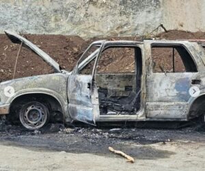 Hallan hombre calcinado junto a un vehículo incendiado en una mina de La Vega