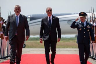 Presidente Abinader llega a Cali para ceremonia de posesión de Abelardo de la Espriella