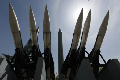 Corea del Norte lanza al menos un misil balístico hacia el mar de Japón tras criticas a Tokio