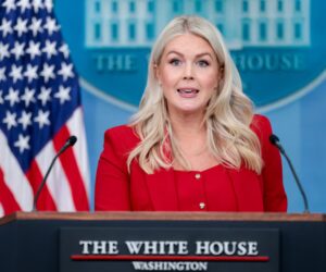 Trump anunció que Karoline Leavitt dejará a fin de mes su cargo como secretaria de prensa de la Casa Blanca