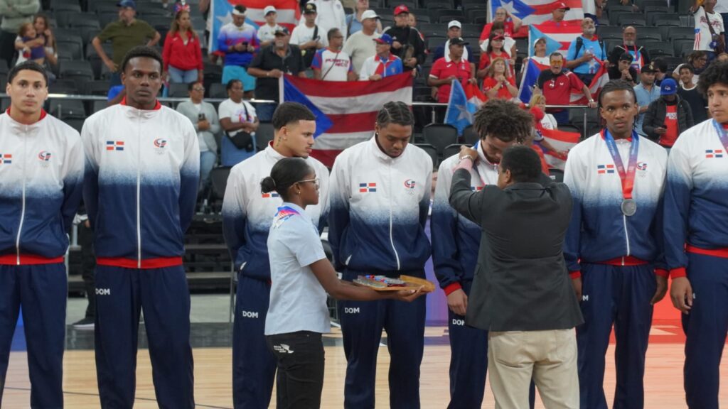 República Dominicana se queda con la plata en el baloncesto masculino
