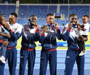 República Dominicana conquista el oro y rompe récord en el relevo masculino 4×100 metro