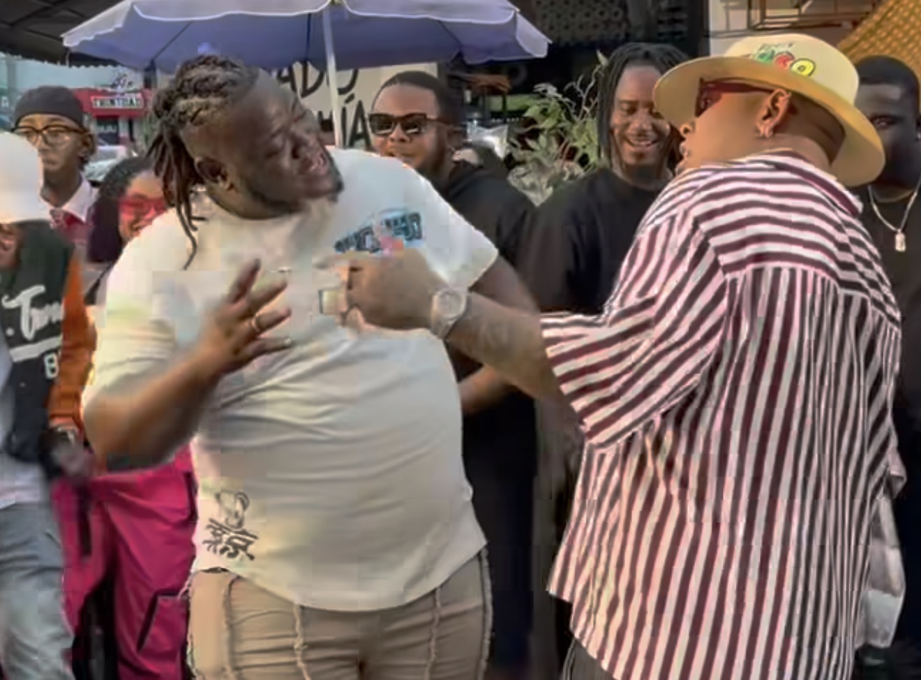 Bulin 47 defiende su colaboración con el cantante haitiano Afriken An ante críticas en redes