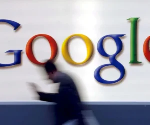 Los periódicos franceses denuncian a Google por sus resúmenes de prensa hechos con IA