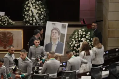 Colombia recuerda con una misa el primer aniversario de la muerte del senador Miguel Uribe Turbay