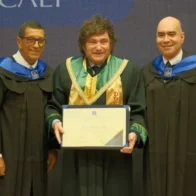 Milei recibe un doctorado honoris causa en Administración de la Universidad Santiago de Cali