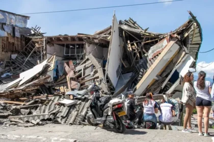 Petro llama a su partido a coordinar esfuerzos y solidaridad tras el terremoto en Colombia