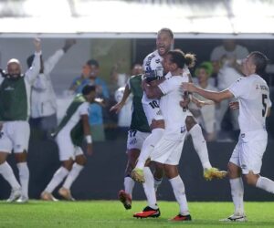 Neymar lidera al Santos con dos asistencias y queda a un paso de los cuartos en la Sudamericana