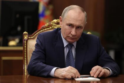 Senado de EE. UU. aprueba nuevas sanciones contra Rusia con aranceles de hasta 500 %